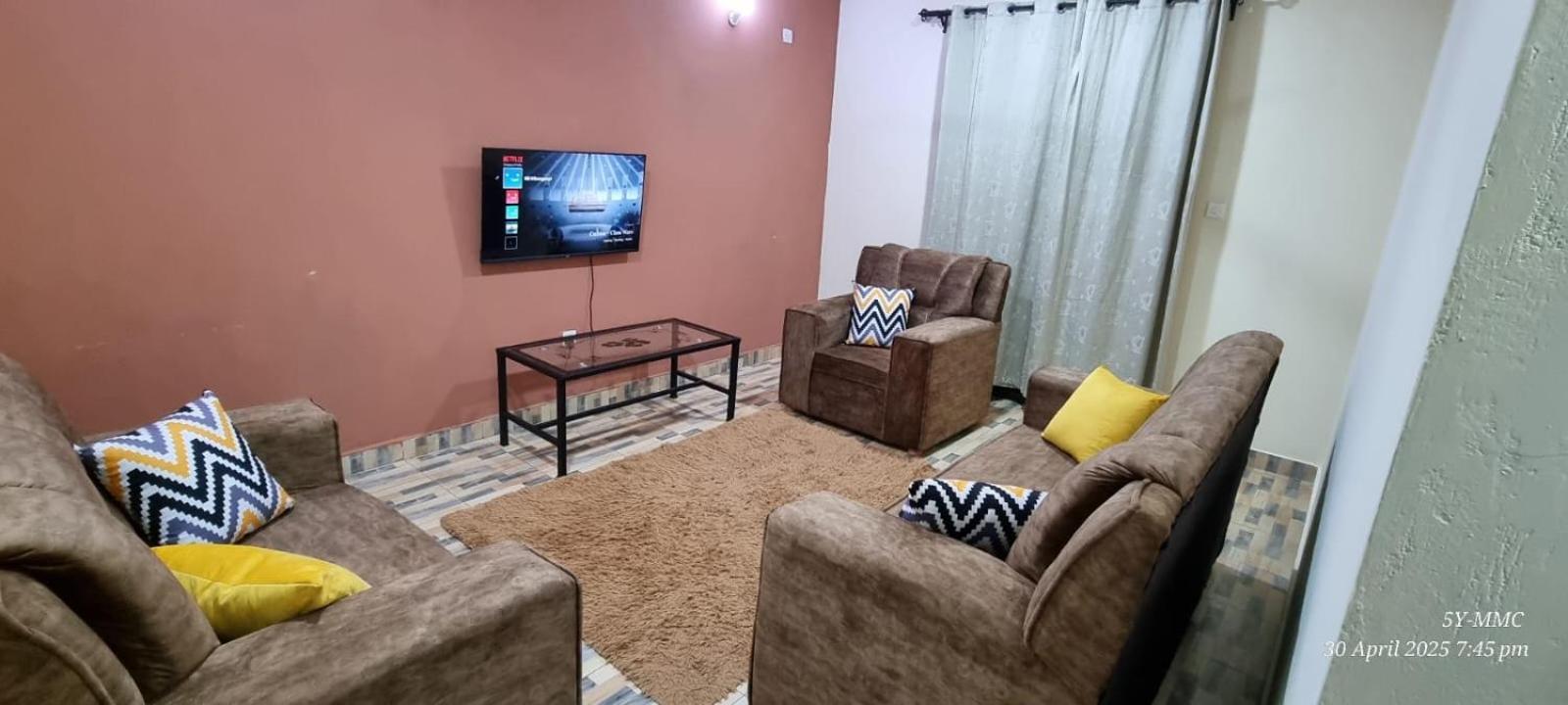 1 Bedroom Fully Furnished Luxurious Apartment Voi Town Bagian luar foto