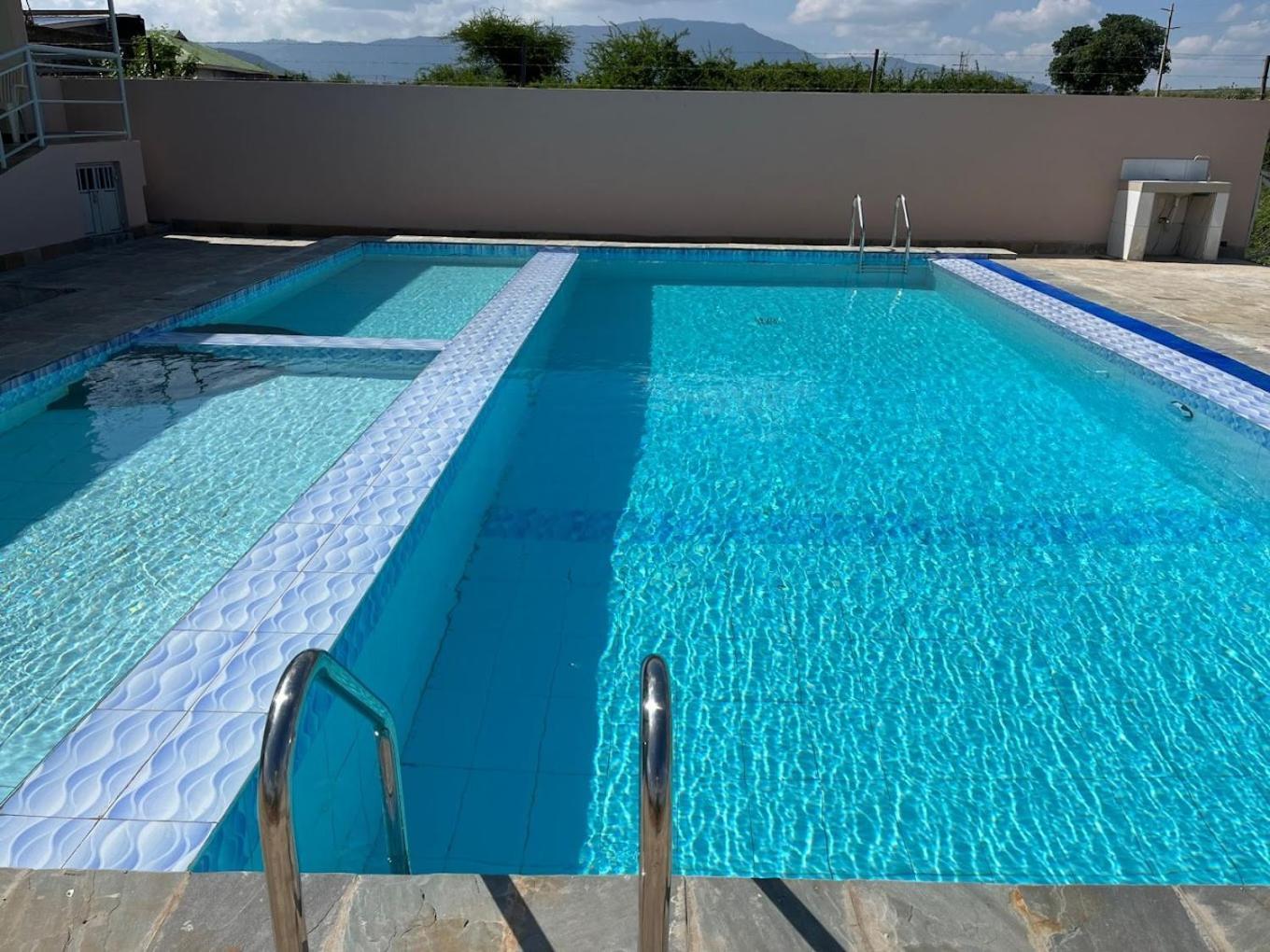 1 Bedroom Fully Furnished Luxurious Apartment Voi Town Bagian luar foto